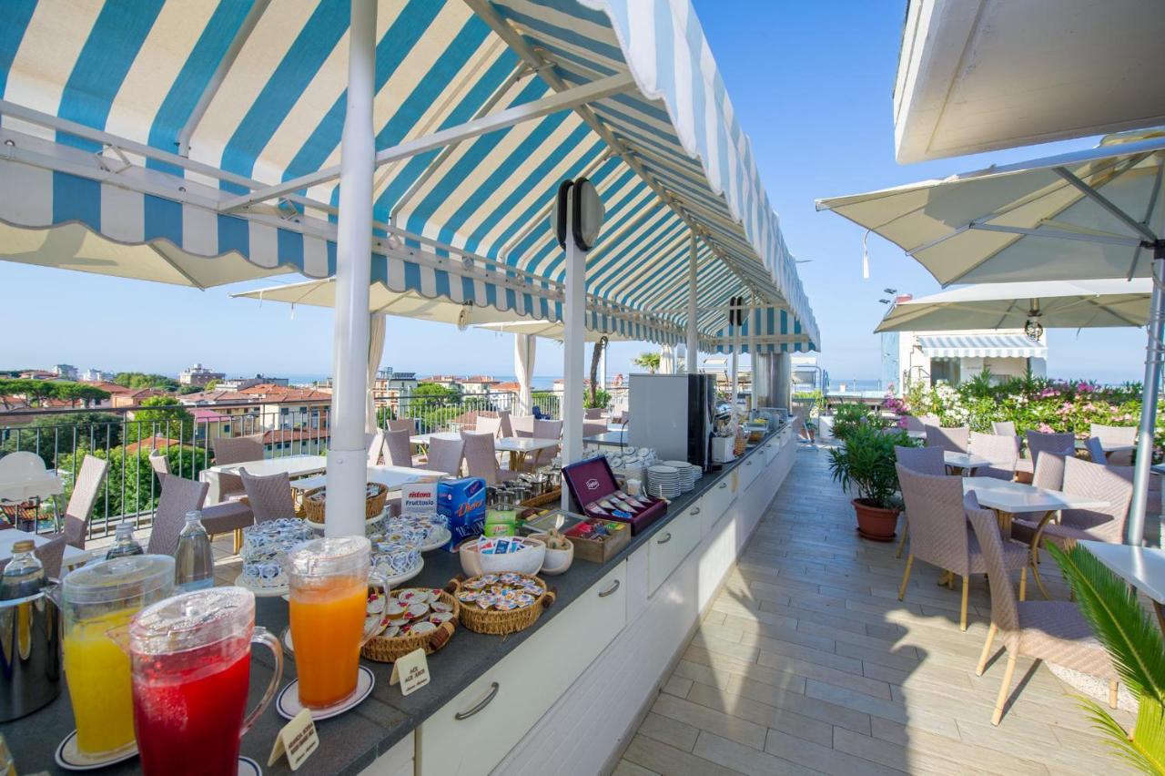 Hotel Nuova Sabrina Марина-ди-Пьетрасанта Экстерьер фото